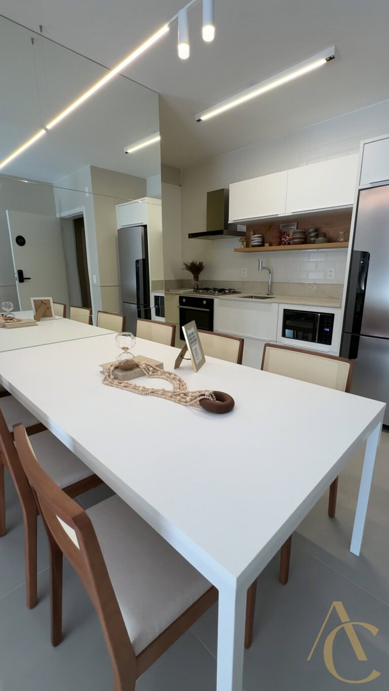 Apartamento à venda – 2 quartos sendo 1 suíte – Cacupé – Florianópolis/SC.