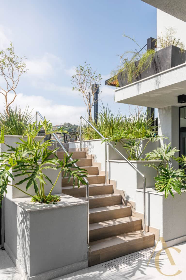 Apartamento à venda, 3 quartos sendo 1 suíte – 2 vagas de garagem –  Centro, Florianópolis, SC.