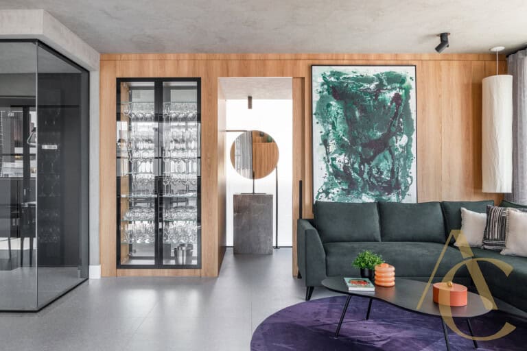 Apartamento à venda, 3 quartos sendo 1 suíte – 2 vagas de garagem –  Centro, Florianópolis, SC.