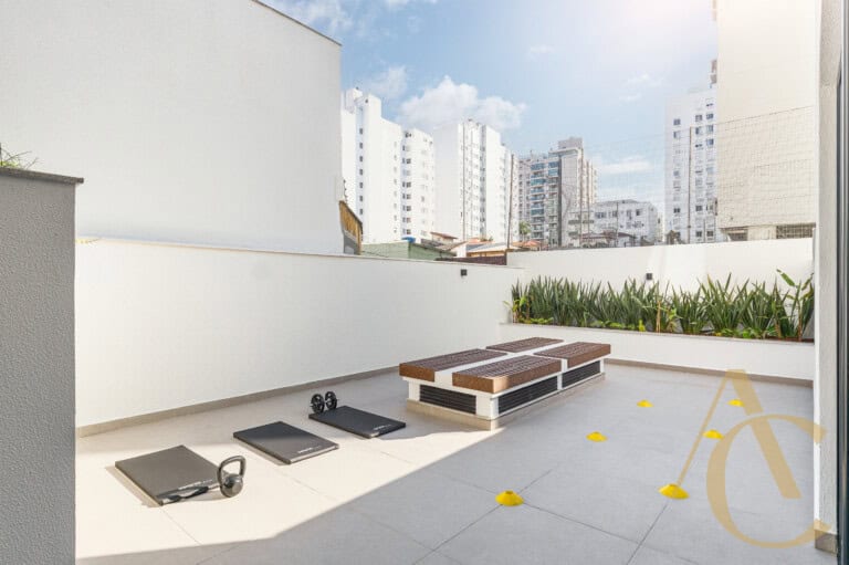 Apartamento à venda, 3 quartos sendo 1 suíte – 2 vagas de garagem –  Centro, Florianópolis, SC.