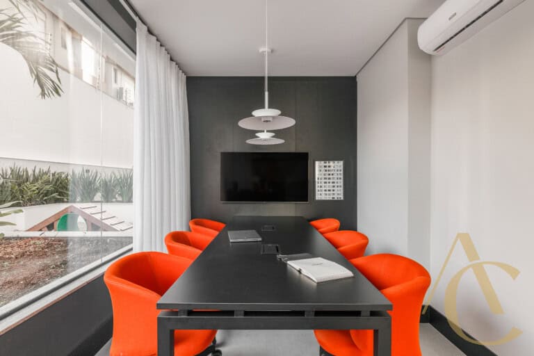 Apartamento à venda, 3 quartos sendo 1 suíte – 2 vagas de garagem –  Centro, Florianópolis, SC.