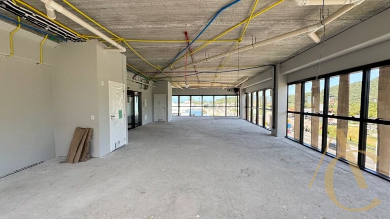 Sala à venda – 130,65m² – Campeche – Florianópolis/SC.