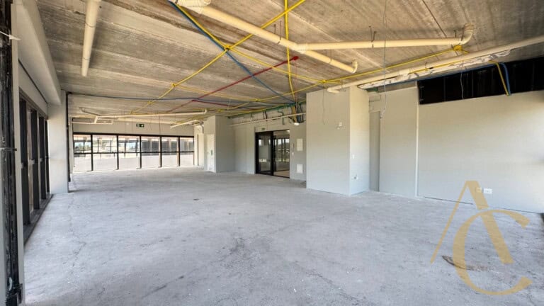 Sala à venda – 130,65m² – Campeche – Florianópolis/SC.