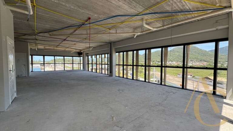 Sala à venda – 130,65m² – Campeche – Florianópolis/SC.