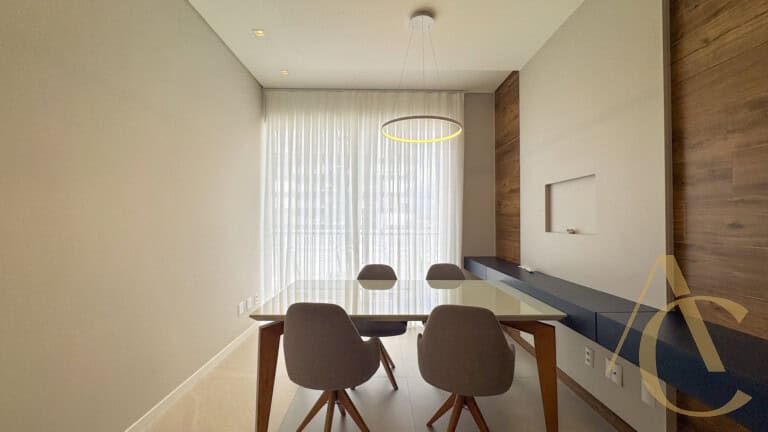 Apartamento à venda – 03 quartos sendo 01 suíte – Estreito, Florianópolis/SC.