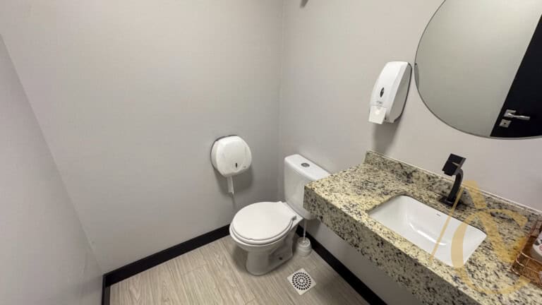 Sala para alugar – 130,71m² – Centro – Florianópolis/SC.