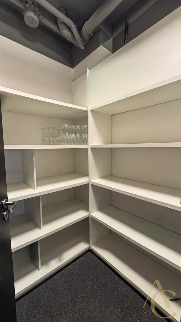 Sala para alugar – 130,71m² – Centro – Florianópolis/SC.