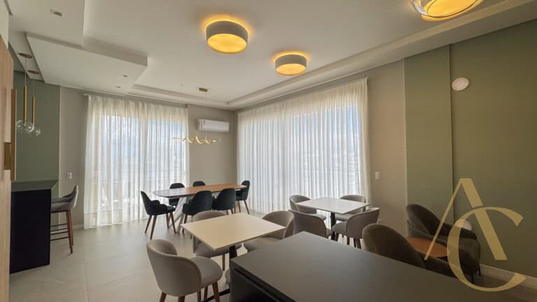 Apartamento à venda – 03 quartos sendo 01 suíte – Estreito, Florianópolis/SC.