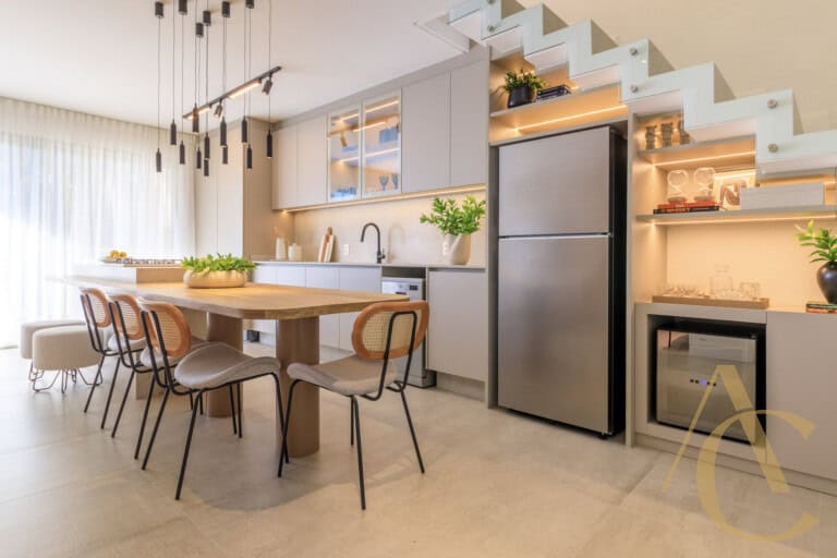 Apartamento duplex à venda – 2 suítes – Decorado – João Paulo – Florianópolis/SC.