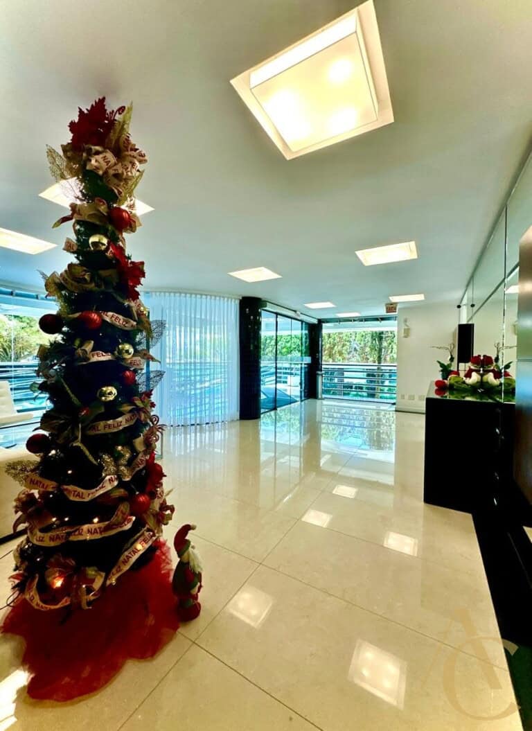 Apartamento à venda – 3 suítes – 3 vagas de garagem – Florianópolis, SC.