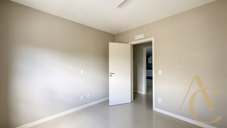 Apartamento para alugar – 2 quartos sendo 1 suíte – Campeche – Florianópolis/SC.