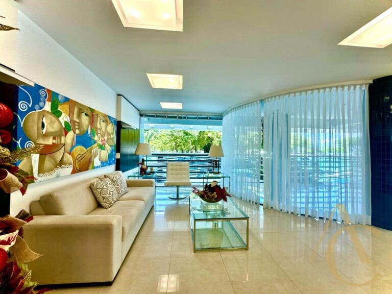 Apartamento à venda – 3 suítes – 3 vagas de garagem – Florianópolis, SC.