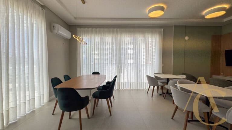 Apartamento à venda – 03 quartos sendo 01 suíte – Estreito, Florianópolis/SC.