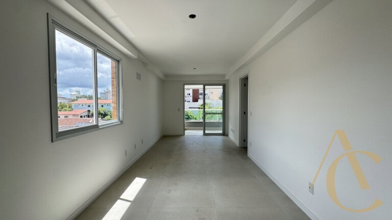 Apartamento à venda – 03 quartos sendo 01 suíte – Estreito, Florianópolis/SC.