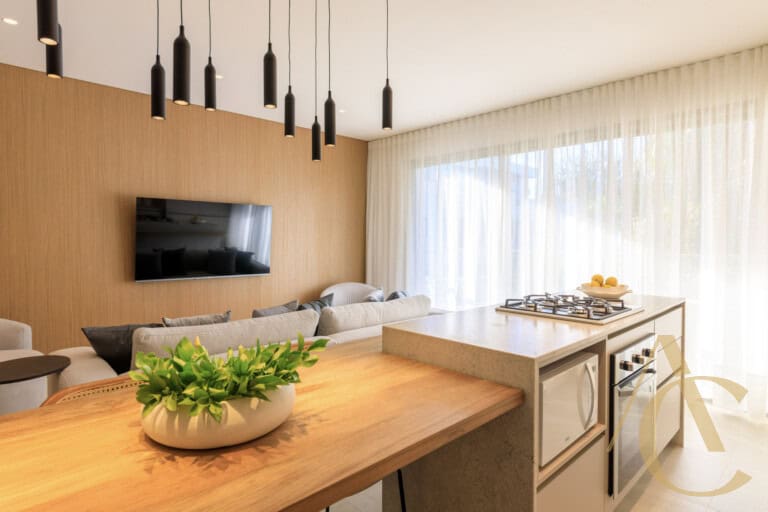 Apartamento duplex à venda – 2 suítes – Decorado – João Paulo – Florianópolis/SC.