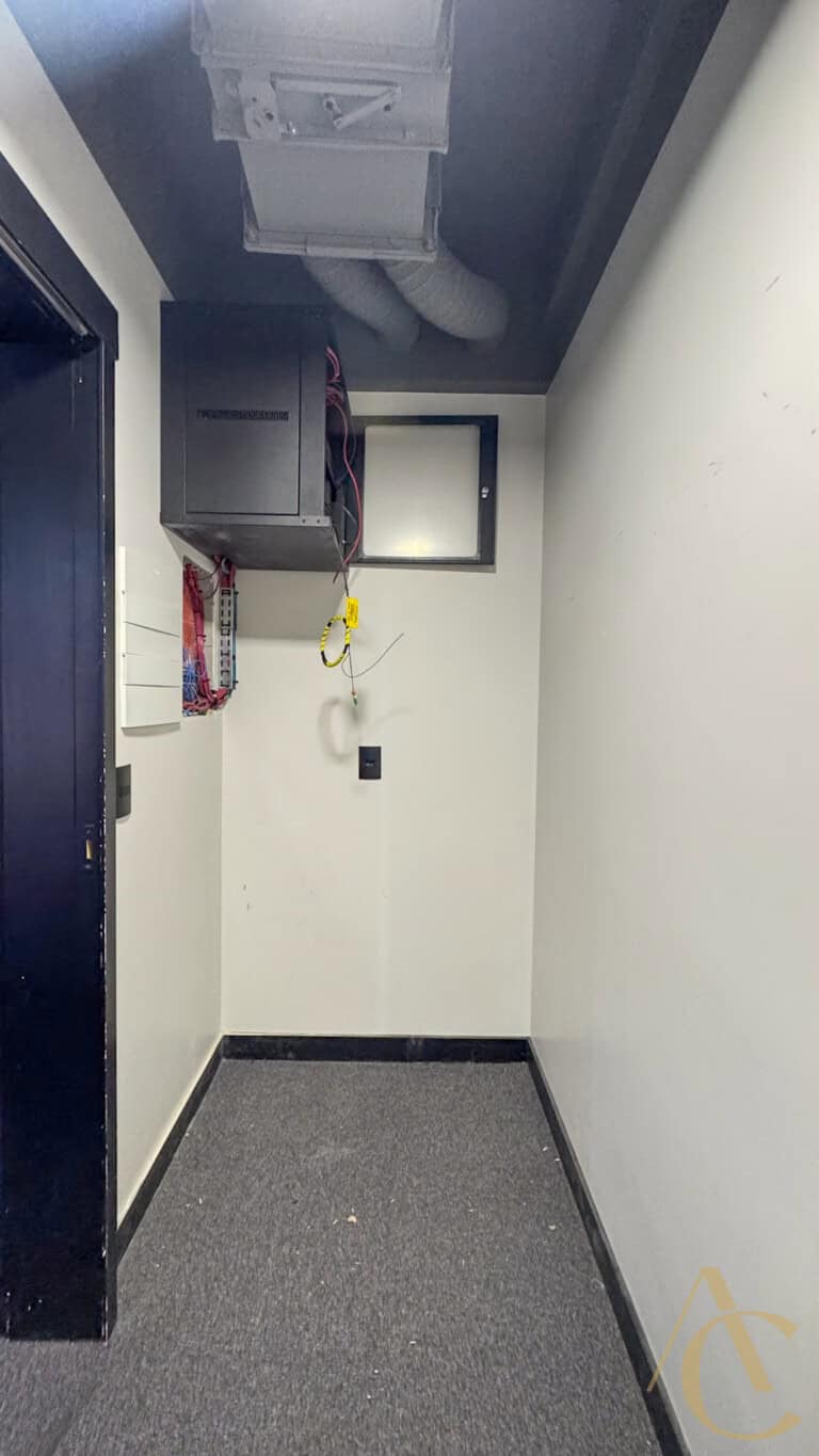 Sala para alugar – 130,71m² – Centro – Florianópolis/SC.