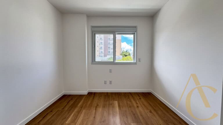 Apartamento à venda – 03 quartos sendo 01 suíte – Estreito, Florianópolis/SC.