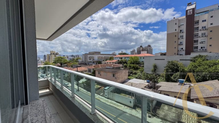Apartamento à venda – 03 quartos sendo 01 suíte – Estreito, Florianópolis/SC.