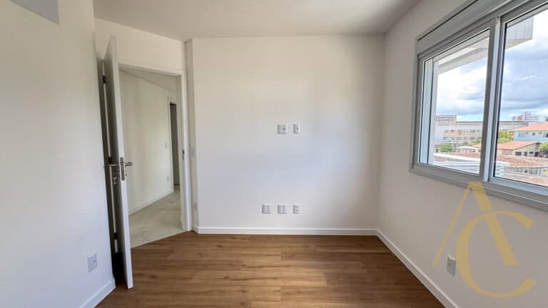 Apartamento à venda – 03 quartos sendo 01 suíte – Estreito, Florianópolis/SC.