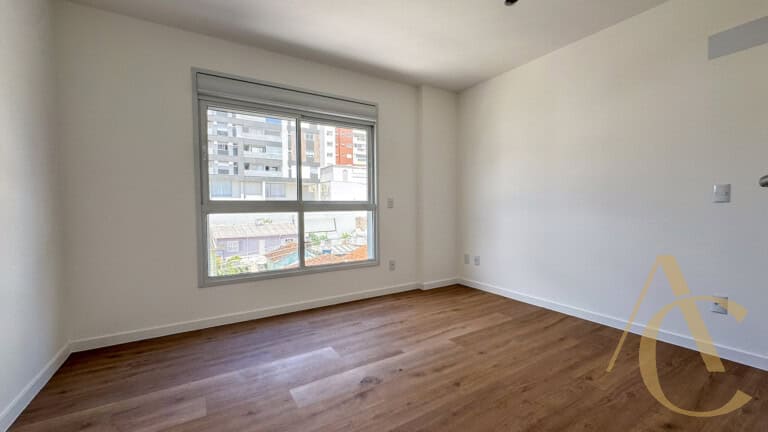 Apartamento à venda – 03 quartos sendo 01 suíte – Estreito, Florianópolis/SC.