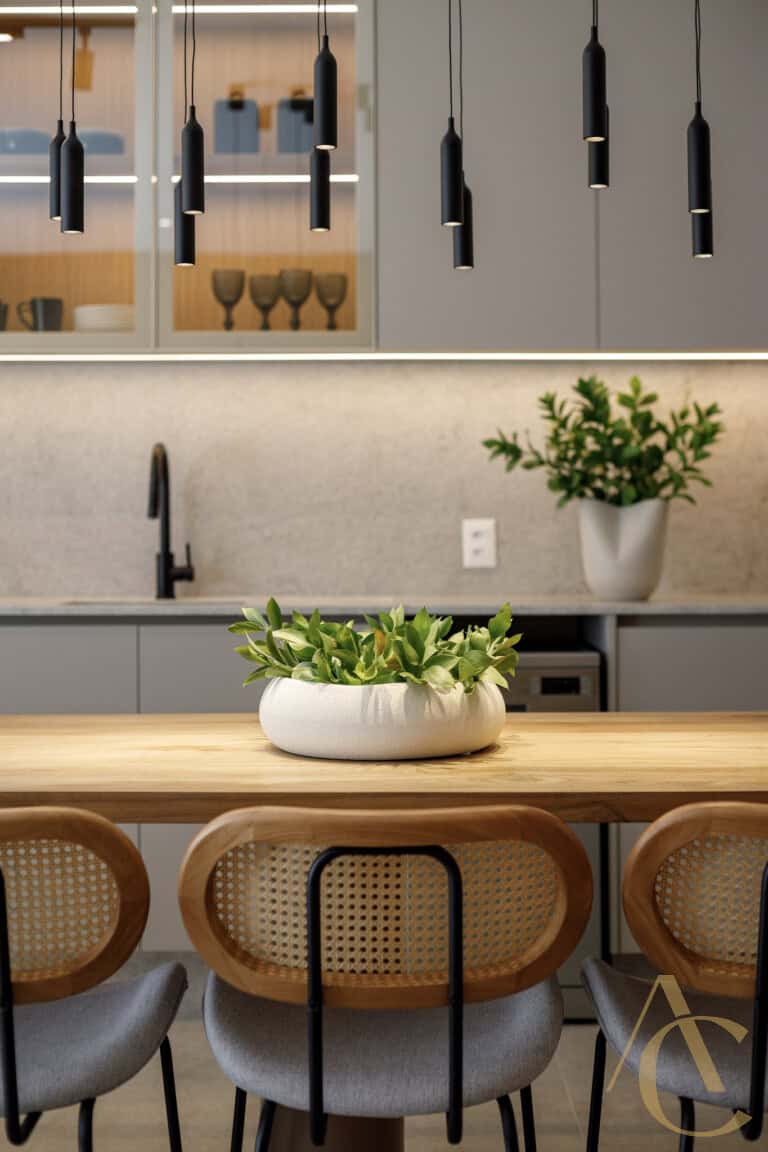 Apartamento duplex à venda – 2 suítes – Decorado – João Paulo – Florianópolis/SC.