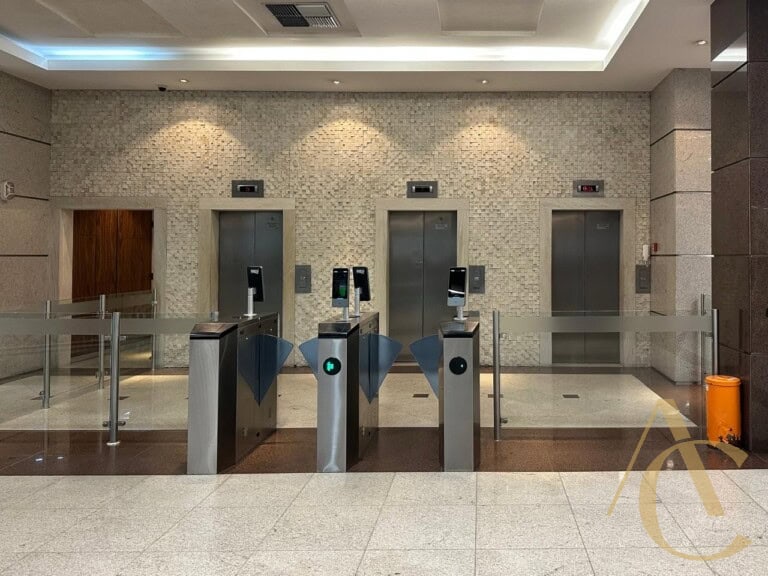 Sala à venda – 344,83m² – Barreiros – São José /SC.