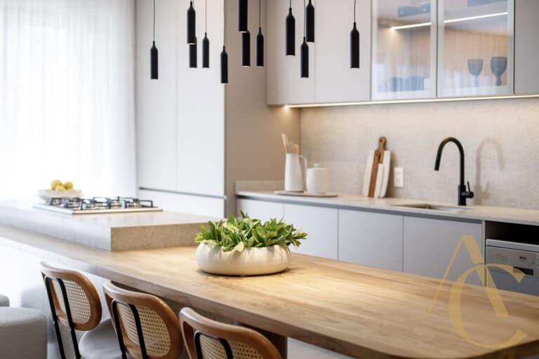 Apartamento duplex à venda – 2 suítes – Decorado – João Paulo – Florianópolis/SC.