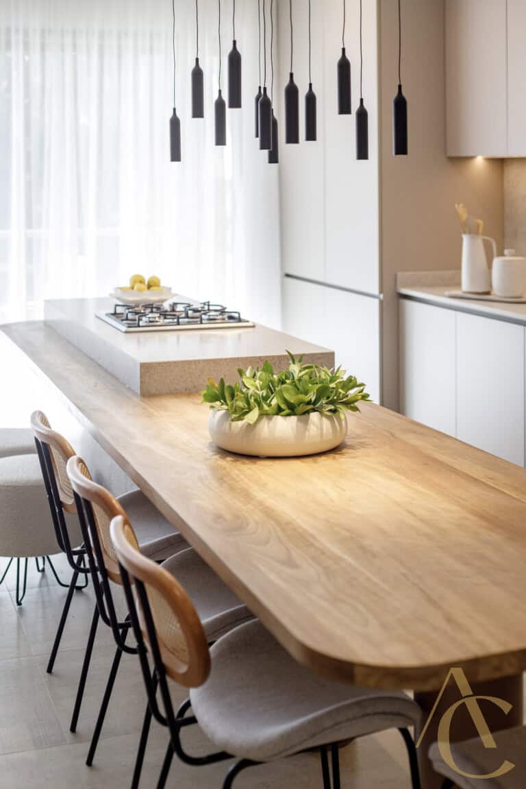 Apartamento duplex à venda – 2 suítes – Decorado – João Paulo – Florianópolis/SC.