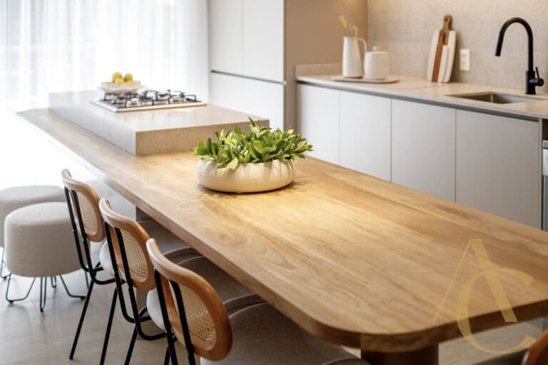 Apartamento duplex à venda – 2 suítes – Decorado – João Paulo – Florianópolis/SC.