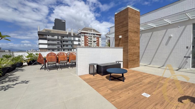 Apartamento à venda – 03 quartos sendo 01 suíte – Estreito, Florianópolis/SC.