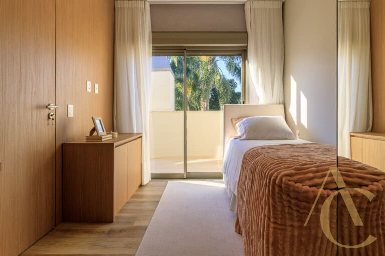 Apartamento duplex à venda – 2 suítes – Decorado – João Paulo – Florianópolis/SC.