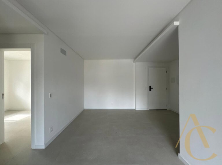 Apartamento à venda – 2 quartos sendo 1 suíte – João Paulo – Florianópolis/SC.