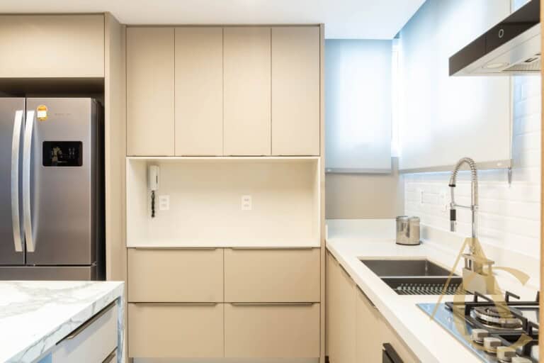 Apartamento à venda -3 quartos sendo 2 suítes – Centro | Florianópolis/SC