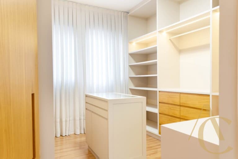 Apartamento à venda -3 quartos sendo 2 suítes – Centro | Florianópolis/SC