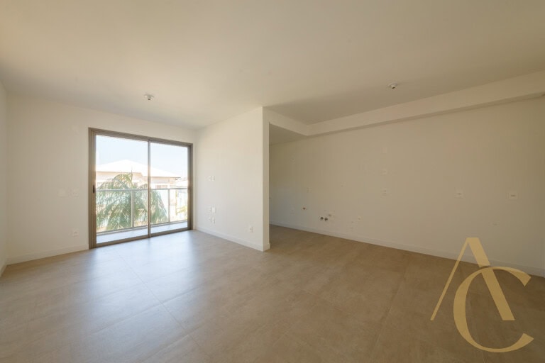 Apartamento à venda – 1 suíte e 2 demi-suítes – João Paulo – Florianópolis/SC.