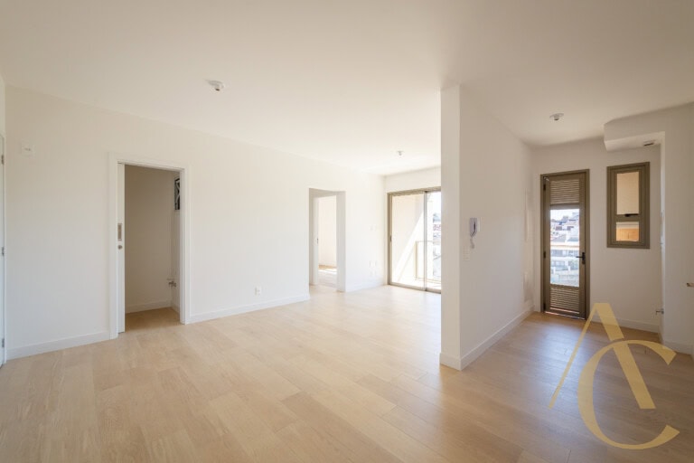 Apartamento à venda – 2 quartos sendo 1 suíte – João Paulo, Florianópolis/SC.