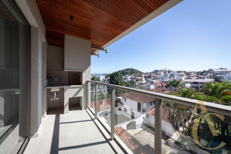 Apartamento duplex à venda – 2 suítes – João Paulo – Florianópolis/SC.
