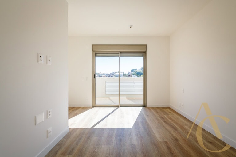 Apartamento duplex à venda – 2 suítes – João Paulo – Florianópolis/SC.