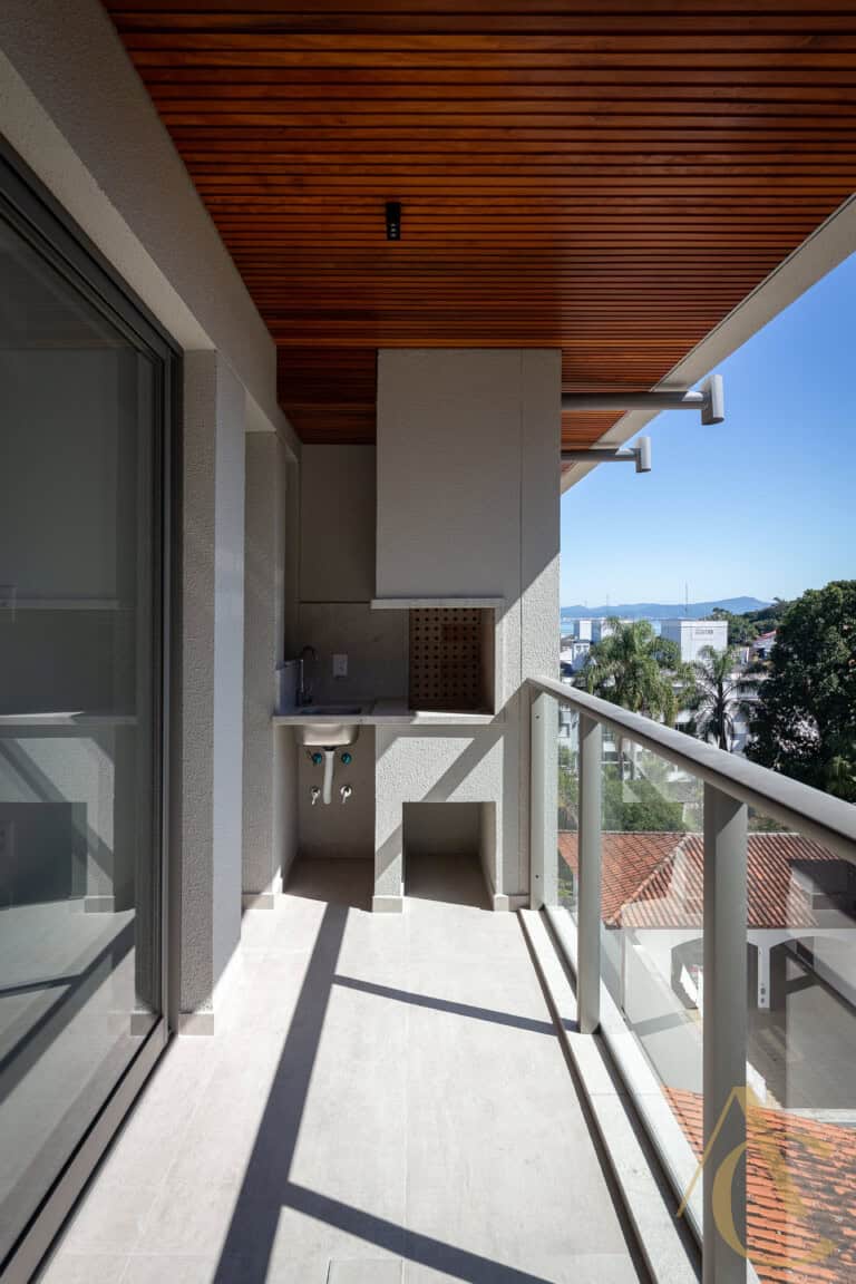 Apartamento duplex à venda – 2 suítes – João Paulo – Florianópolis/SC.