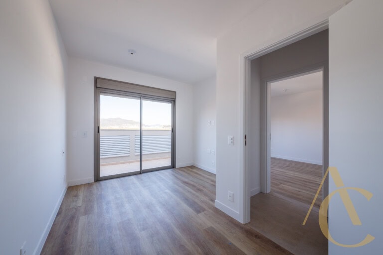 Apartamento duplex à venda – 3 quartos sendo 1 suíte – João Paulo – Florianópolis/SC.