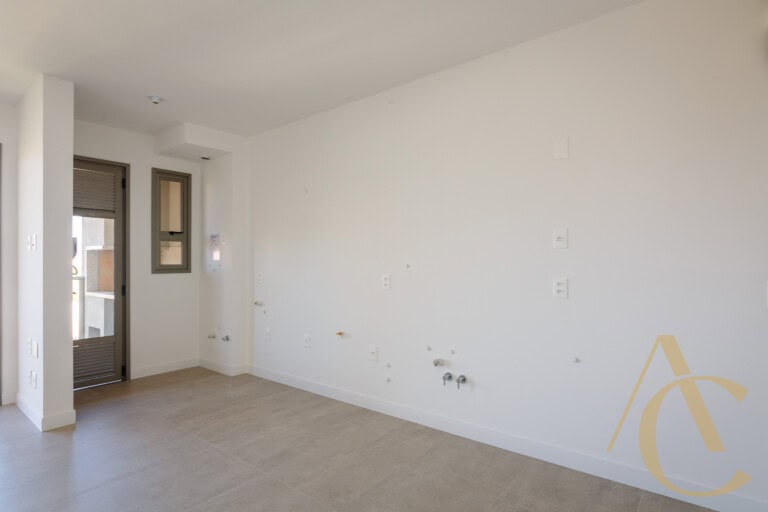 Apartamento duplex à venda – 3 quartos sendo 1 suíte – João Paulo – Florianópolis/SC.