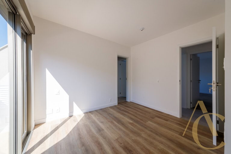 Apartamento duplex à venda – 1 suíte e 2 demi-suítes – João Paulo, Florianópolis/SC.