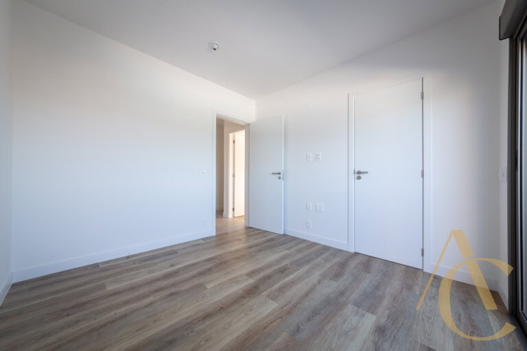 Apartamento duplex à venda – 1 suíte e 2 demi-suítes – João Paulo, Florianópolis/SC.