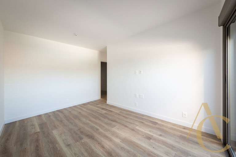 Apartamento duplex à venda – 1 suíte e 2 demi-suítes – João Paulo, Florianópolis/SC.