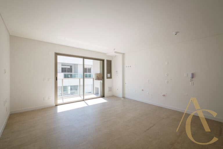 Apartamento duplex à venda – 2 suítes – João Paulo – Florianópolis/SC.