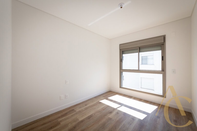 Apartamento duplex à venda – 2 suítes – João Paulo – Florianópolis/SC.