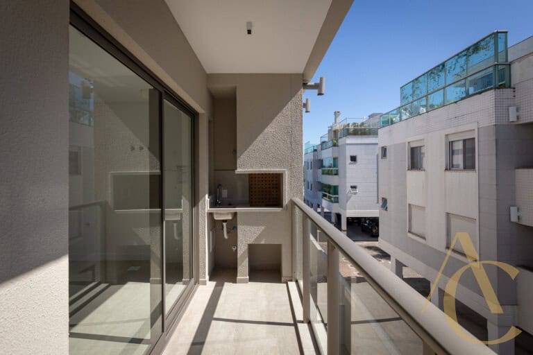 Apartamento duplex à venda – 2 suítes – João Paulo – Florianópolis/SC.