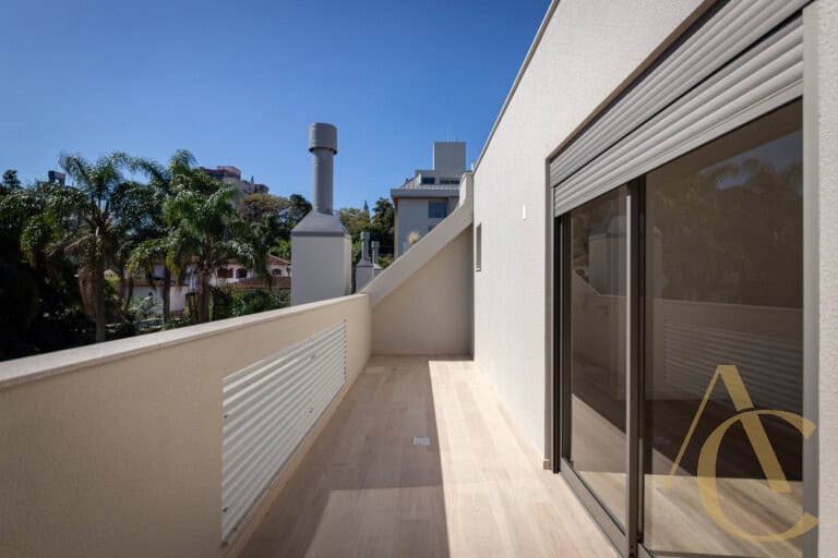 Apartamento duplex à venda – 2 suítes – João Paulo – Florianópolis/SC.