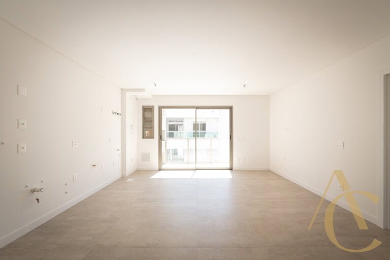 Apartamento duplex à venda – 2 suítes – João Paulo – Florianópolis/SC.