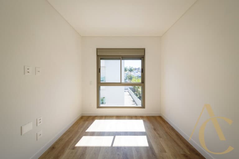 Apartamento duplex à venda – 2 suítes – João Paulo – Florianópolis/SC.